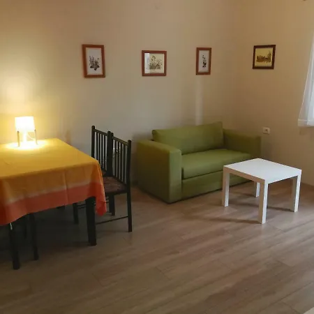 Regina Lägenhet Pula